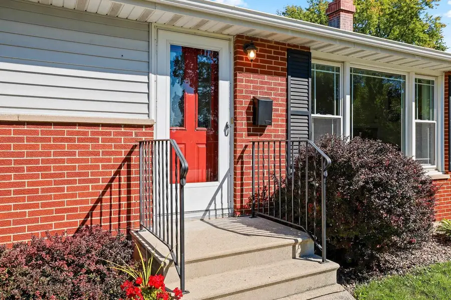 1086 THORNDALE STREET, Green Bay, WI 54304 - #3
