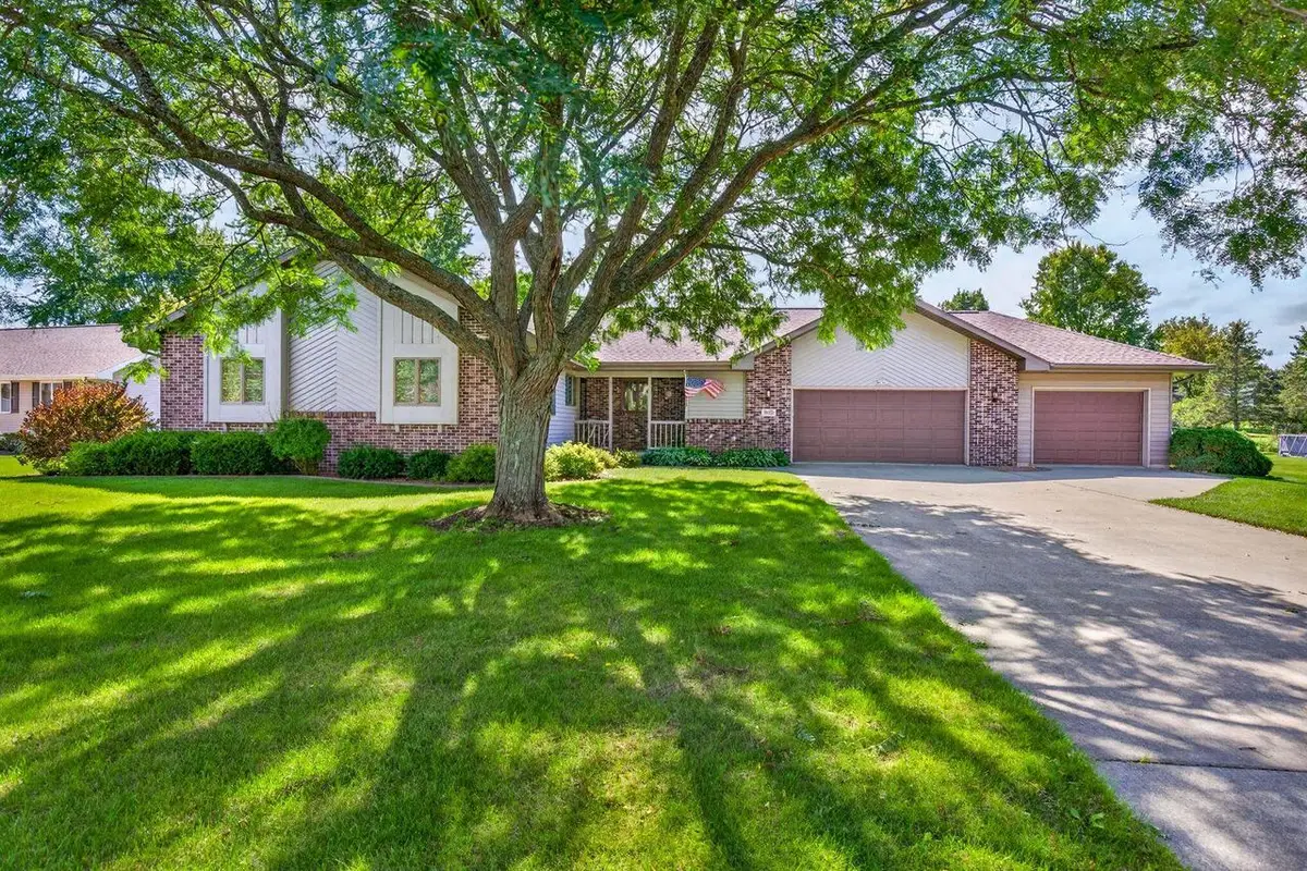 W6561 CEDAR LANE, Greenville, WI 54913 - #1