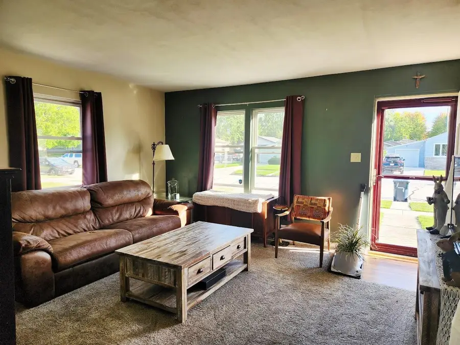 569 PORTAGE STREET, Fond Du Lac, WI 54935 - #3