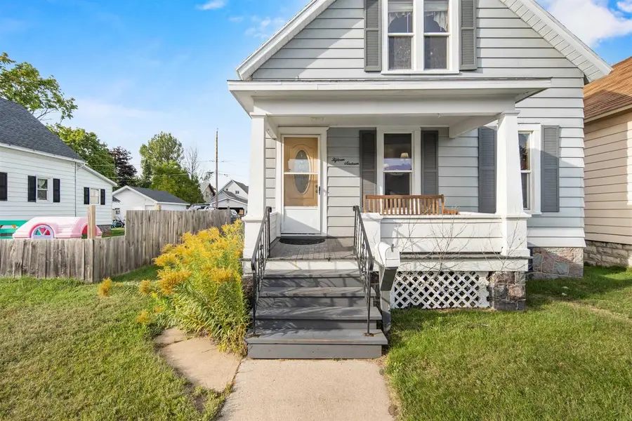 1516 LOGAN AVENUE, Marinette, WI 54143 - #2