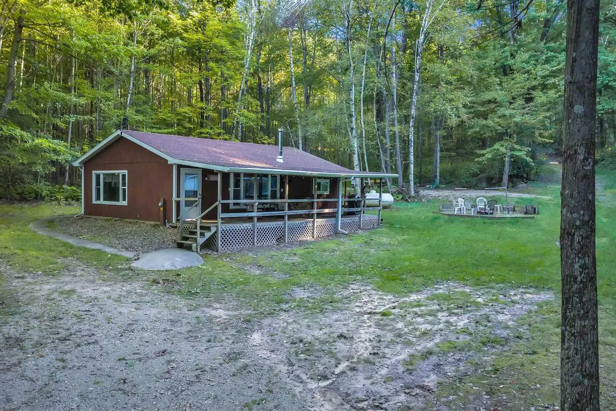 E559 INDIAN VALLEY ROAD, Waupaca, WI 54981 - #1