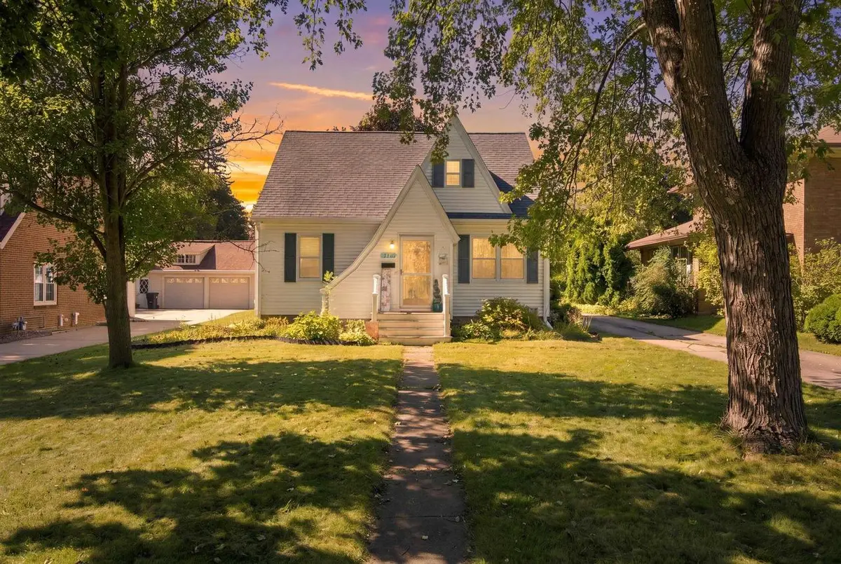 756 S GROVE STREET, Ripon, WI 54971 - #1