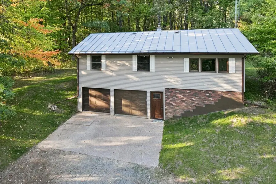 395 COUNTY ROAD A NORTH, Amherst Junction, WI 54407 - #2