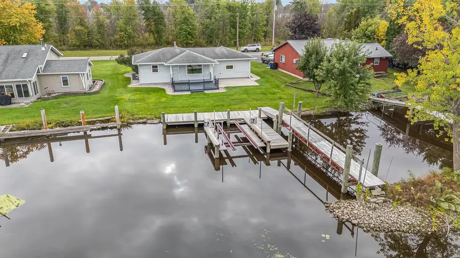 653 KRENZ ROAD, Omro, WI 54963 - #2