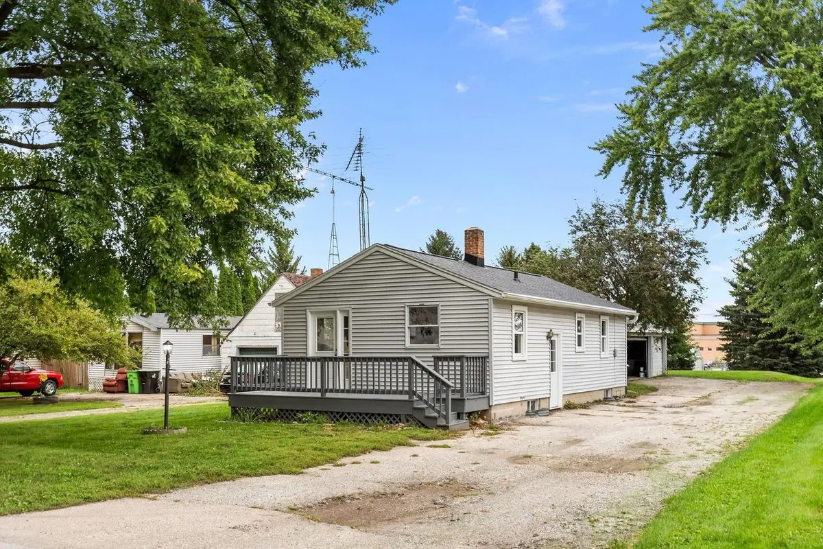 525 S GROVE STREET, Waupun, WI 53963 - #1
