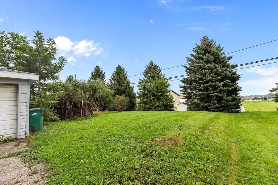 525 S GROVE STREET, Waupun, WI 53963 - #3