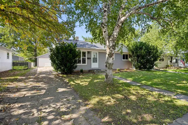 937 GAIL AVENUE, Neenah, WI 54956