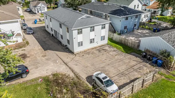 815 WOODLAND AVENUE, Oshkosh, WI 54901