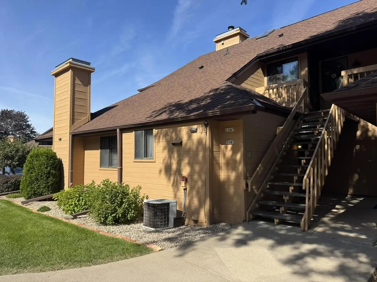 1345 W 18TH AVENUE, Oshkosh, WI 54902 - #1