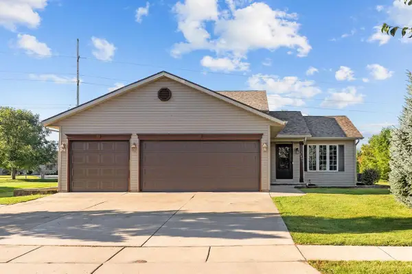 1604 PRIMROSE LANE, Fond Du Lac, WI 54935