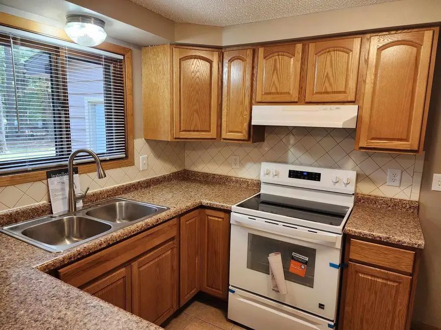 N2555 WOODLAND CIRCLE, Waupaca, WI 54981 - #3