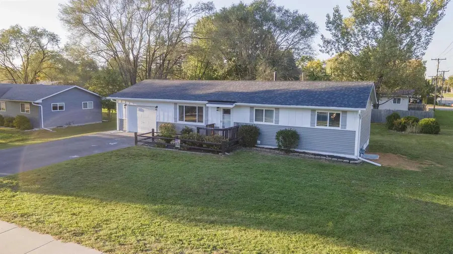 458 E GREEN MEADOW DRIVE, Wautoma, WI 54982 - #3