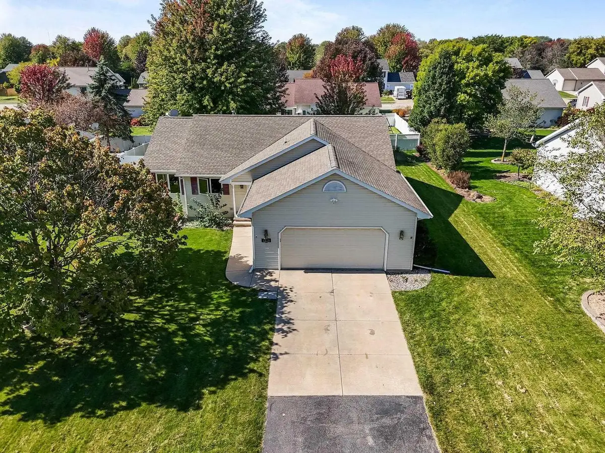 1218 CHELSEA COURT, Menasha, WI 54952 - #1