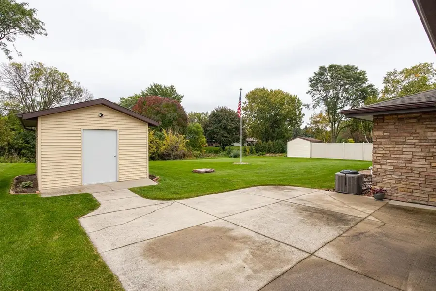 4810 W WILDFLOWER LANE, Appleton, WI 54914 - #3