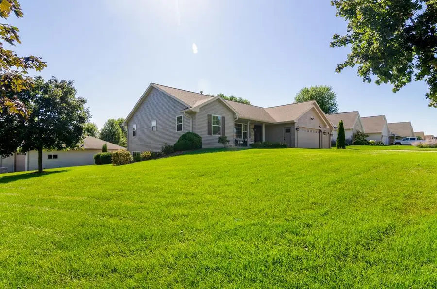 3587 MIGHTY OAK TRAIL, Green Bay, WI 54313 - #2