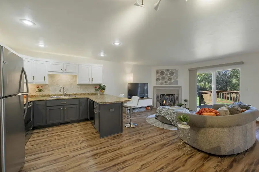 2543 TELLURIDE TRAIL  #P, Green Bay, WI 54313 - #2
