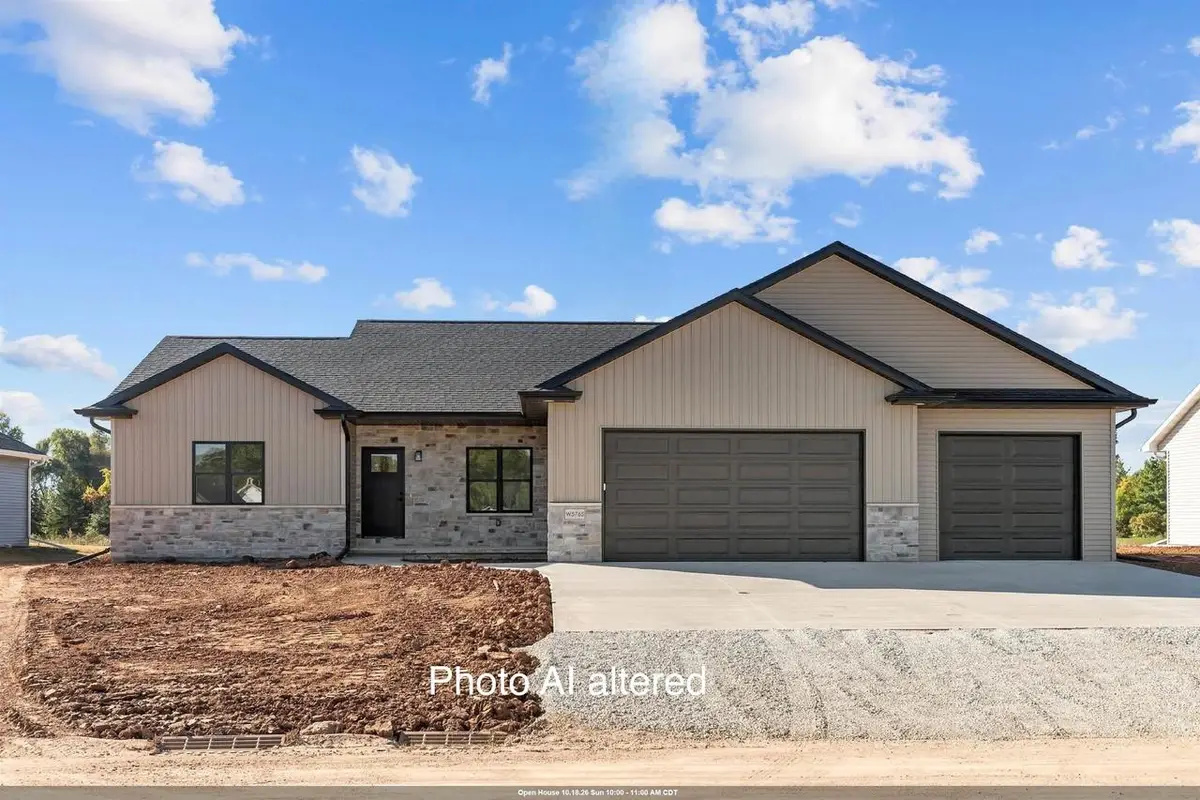 W5765 ROUNDSTONE PLACE, Menasha, WI 54952 - #1