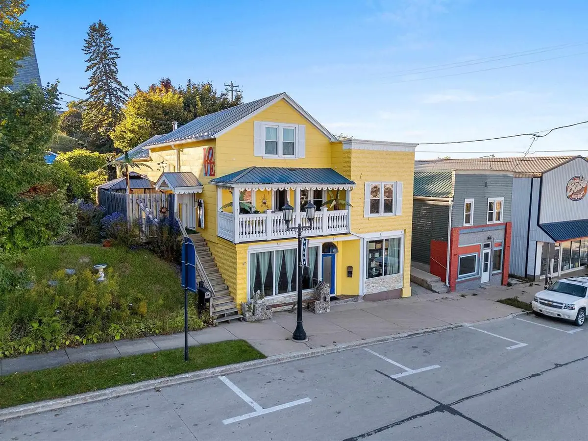 517 MILWAUKEE STREET, Kewaunee, WI 54216 - #1