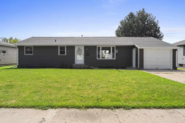 1682 DEBRA LANE, Green Bay, WI 54302