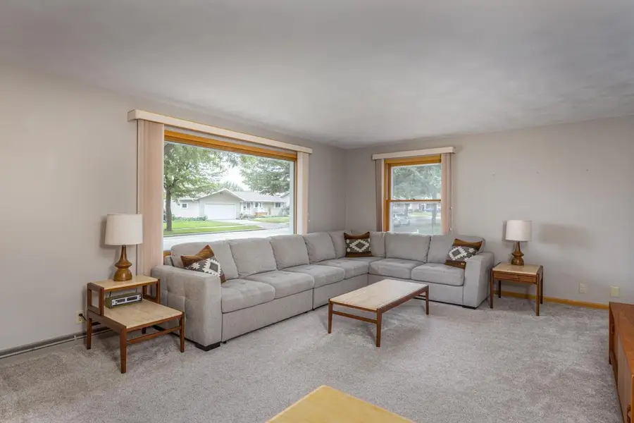 2515 S GREENVIEW STREET, Appleton, WI 54915 - #3