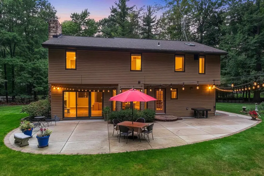 2250 CATHEDRAL FOREST DRIVE, Green Bay, WI 54313 - #2