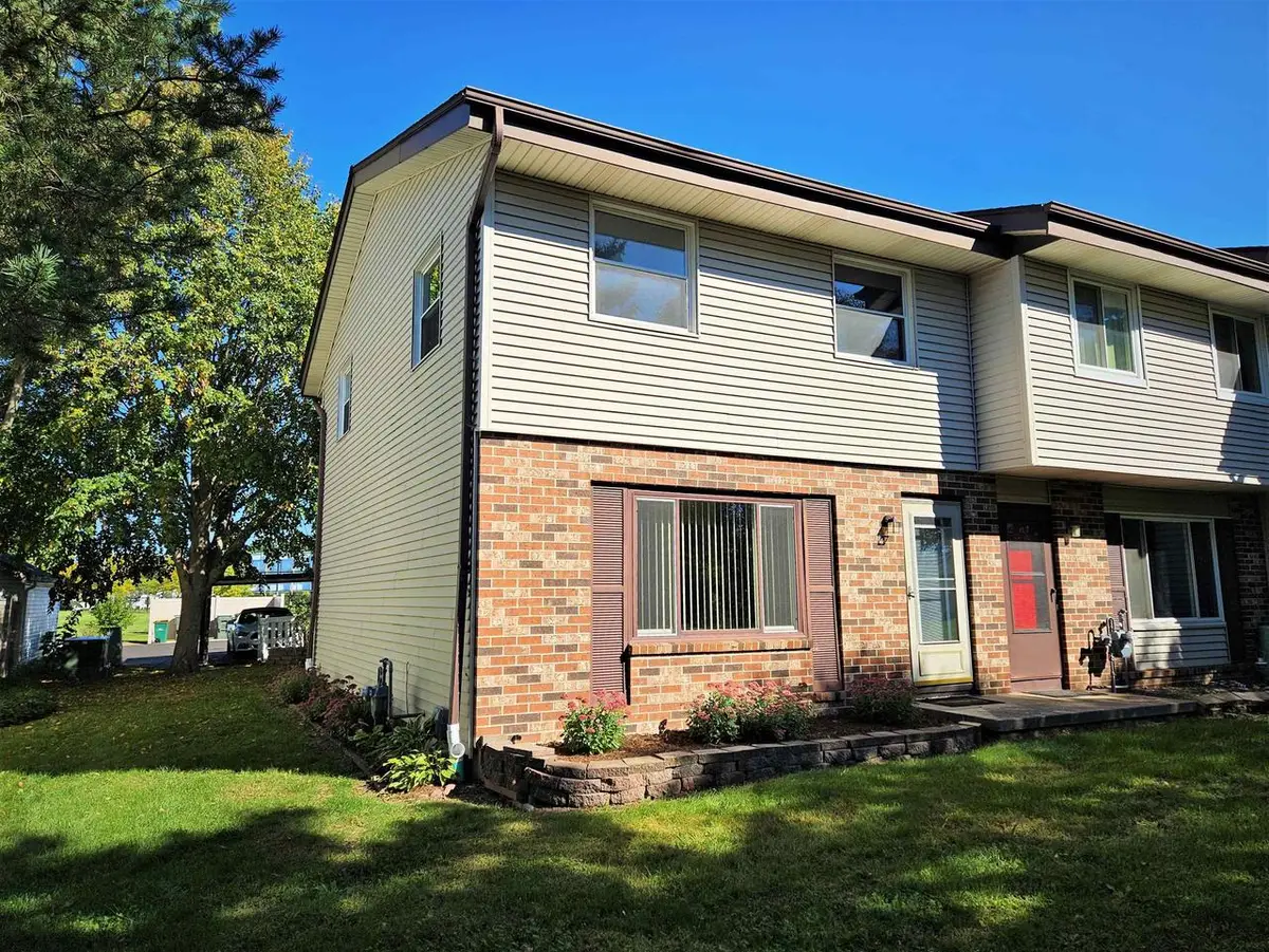 872 CASTLE ROAD, Fond Du Lac, WI 54935 - #1