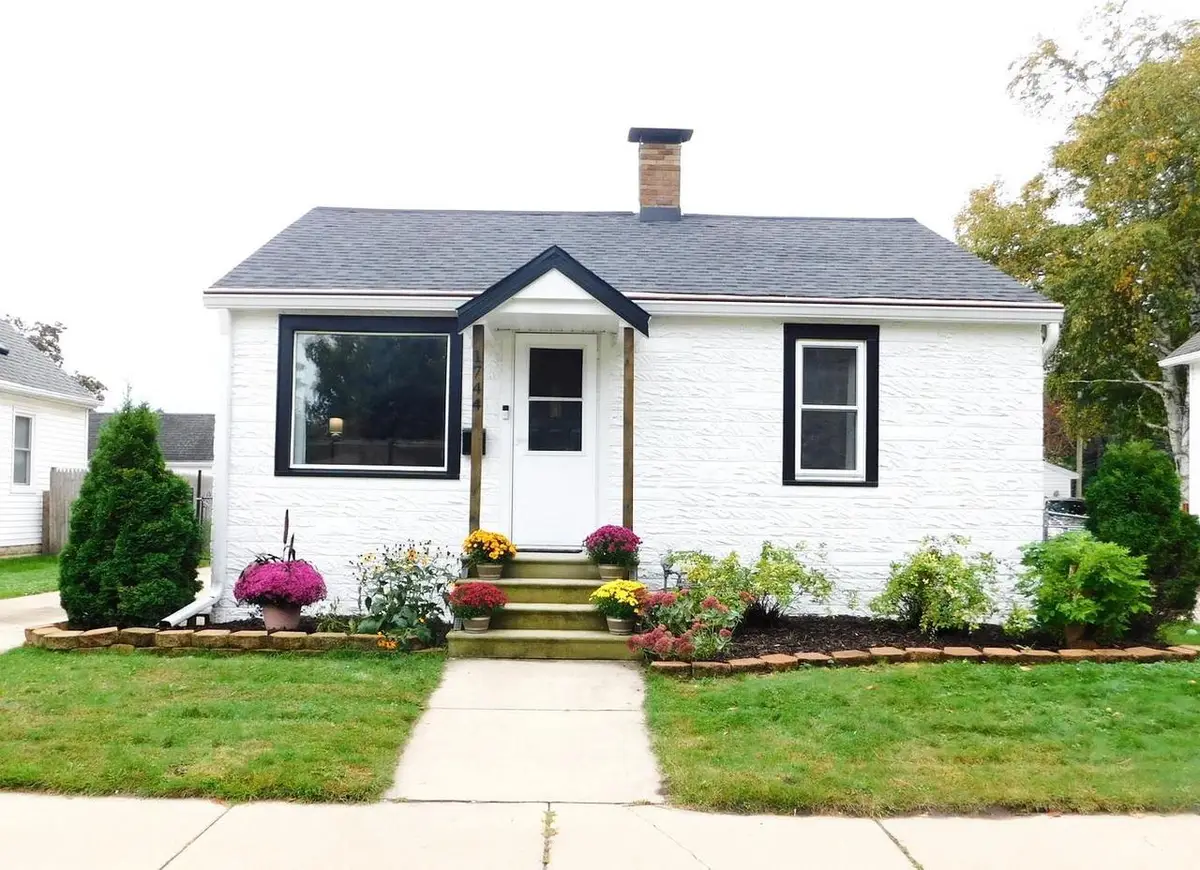 1744 EASTMAN AVENUE, Green Bay, WI 54302 - #1