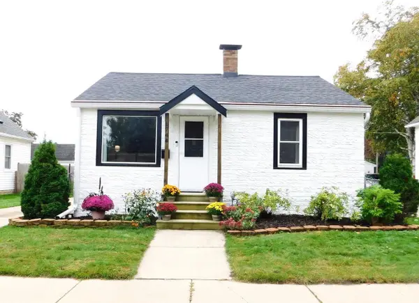 1744 EASTMAN AVENUE, Green Bay, WI 54302