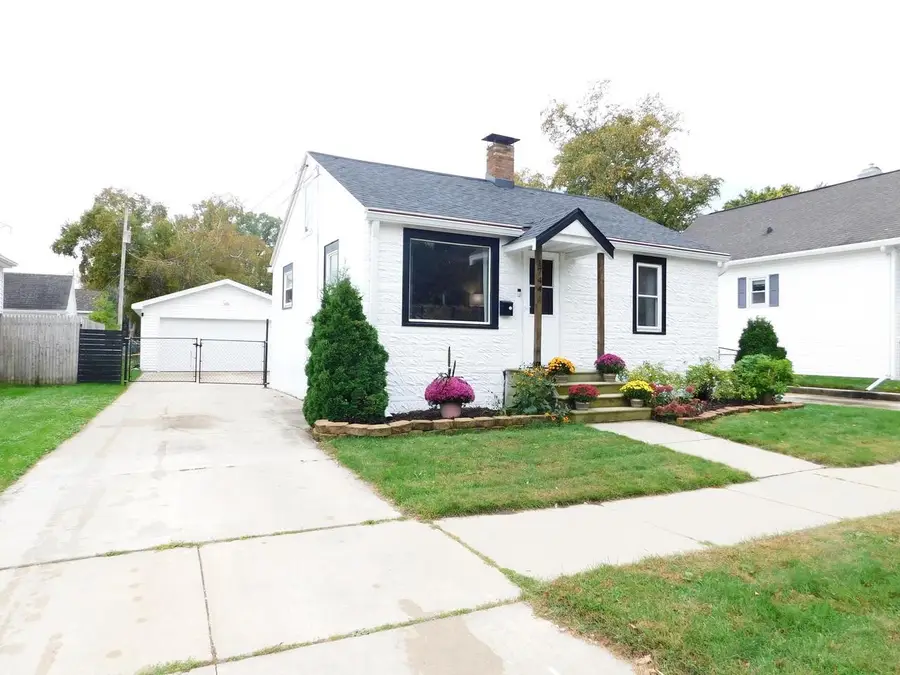 1744 EASTMAN AVENUE, Green Bay, WI 54302 - #3