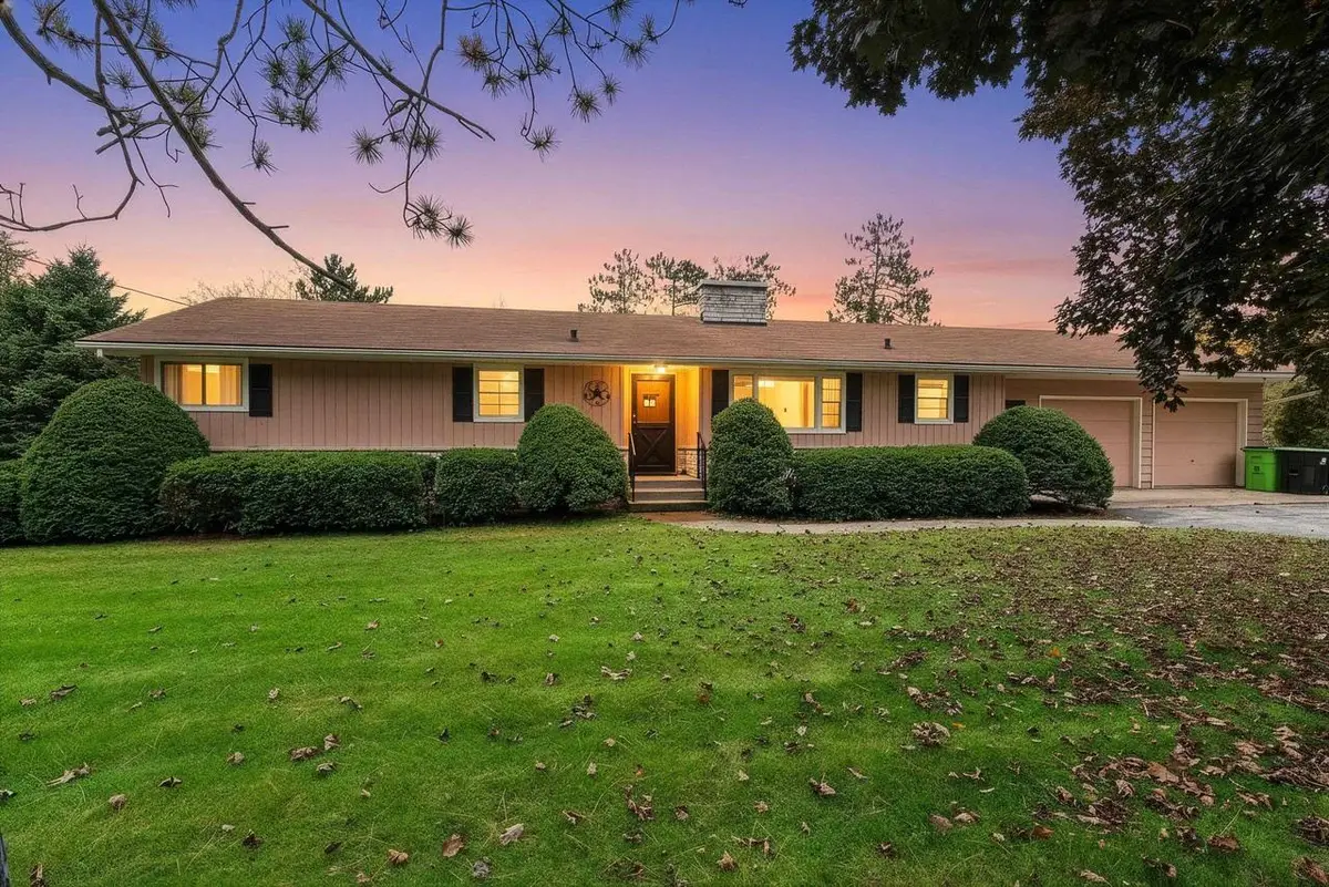 W12782 ELM STREET, Caroline, WI 54928 - #1