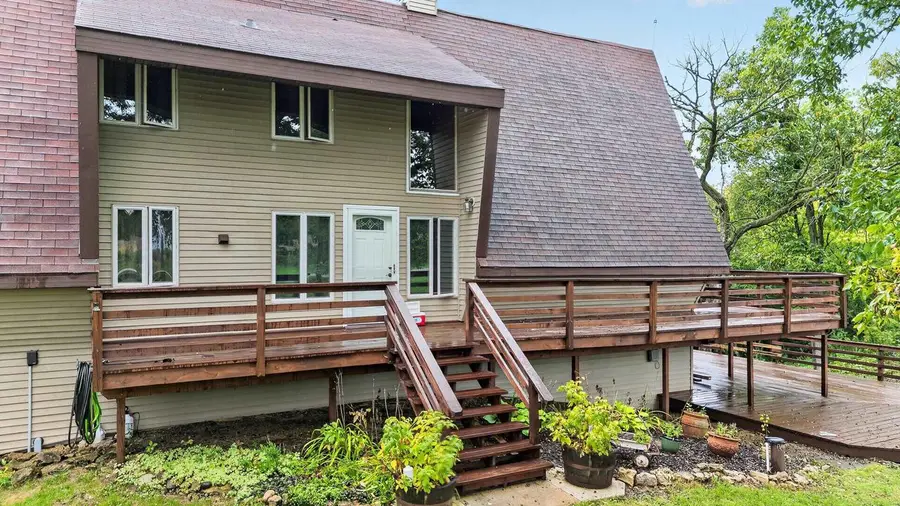 6331 COUNTY RD M, Winneconne, WI 54986 - #2