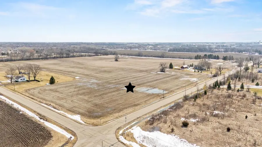 9TH STREET ROAD, Oshkosh, WI 54906 - #3