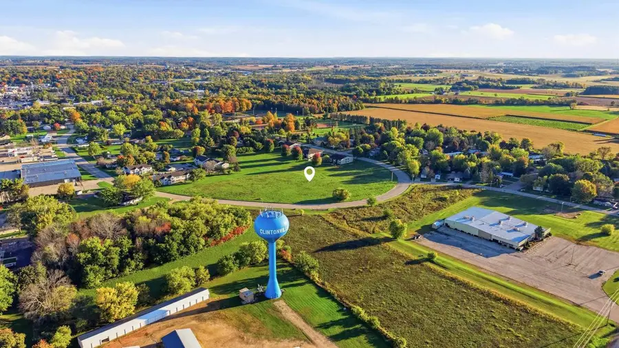 E MORNING GLORY DRIVE, Clintonville, WI 54929 - #2
