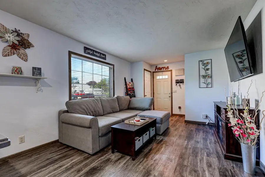 831 W GROVE STREET, Appleton, WI 54915 - #3