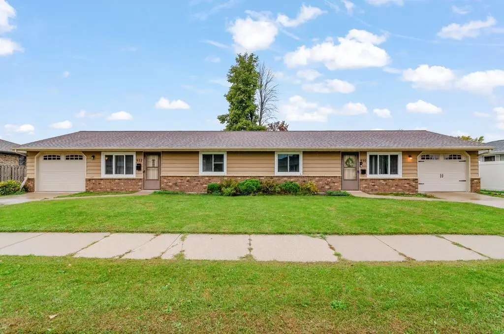 930 ABRAMS STREET, Green Bay, WI 54302 - #1