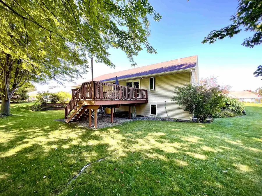 2039 MEADOW LINKS DRIVE, New Franken, WI 54229 - #3