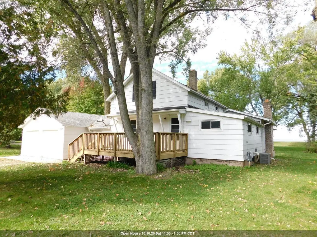 2829 EAST SHORE DRIVE, Green Bay, WI 54302 - #1
