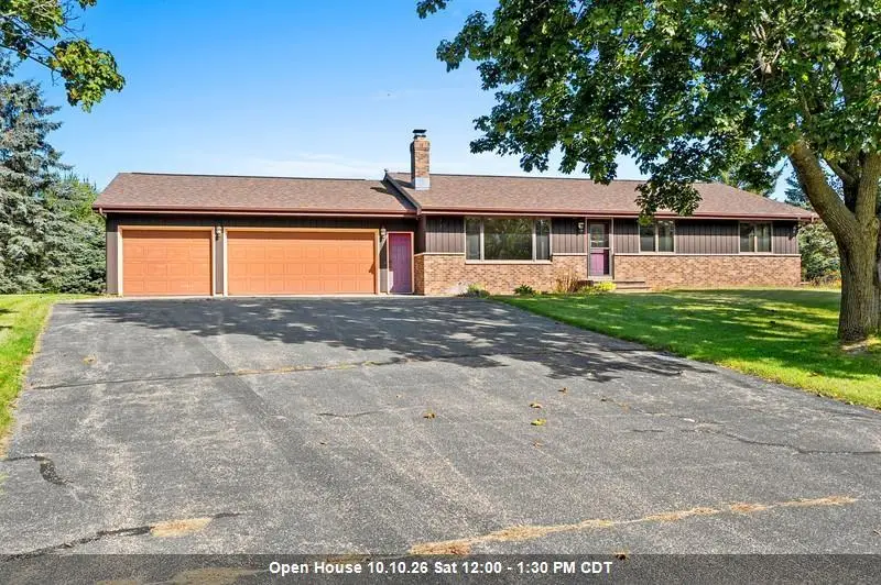 W8136 SANDY LANE, Hortonville, WI 54944 - #1