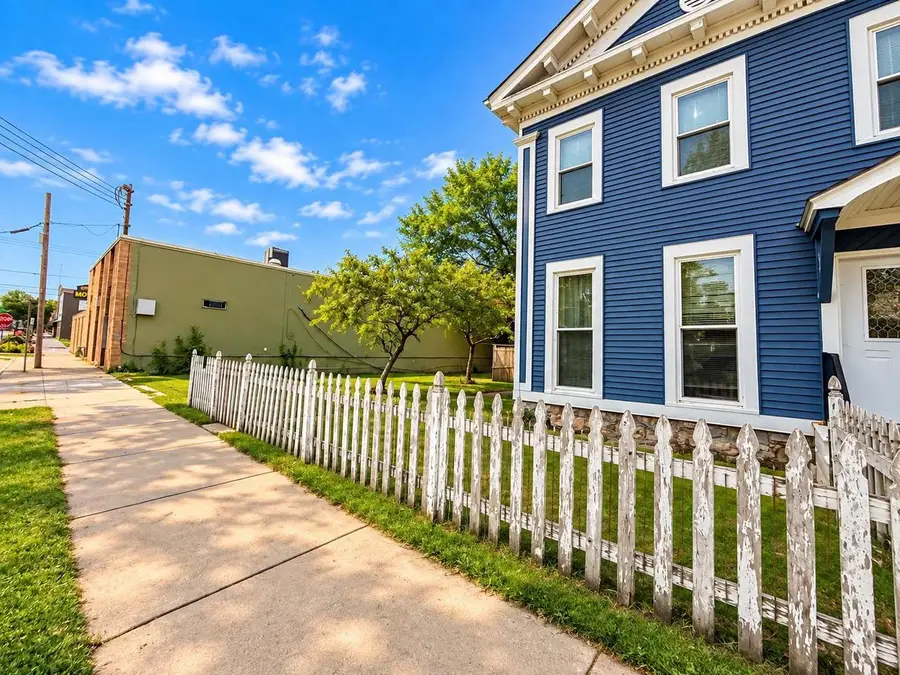 217 HIGH AVENUE, Oshkosh, WI 54901 - #3