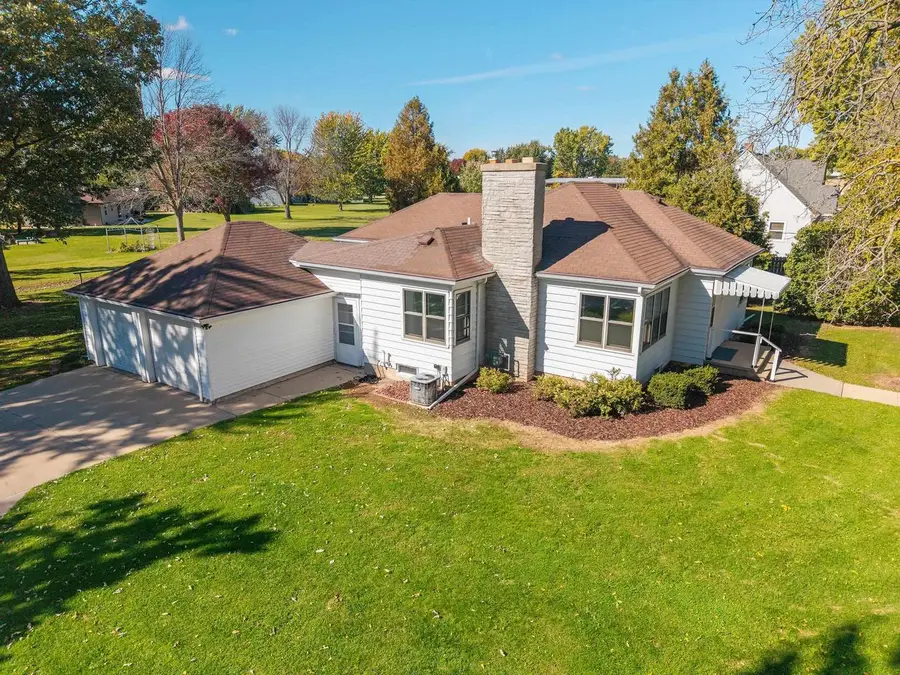1332 ONEIDA STREET, Menasha, WI 54952 - #2