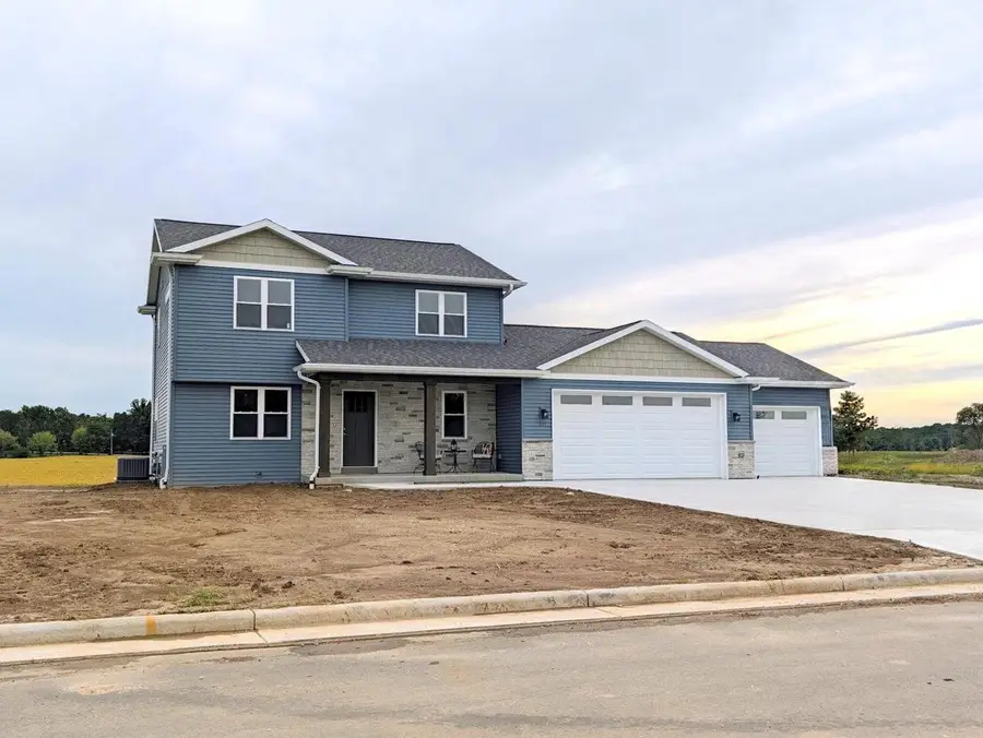 471 RUSTIC RIDGE DRIVE, Brillion, WI 54110 - #2