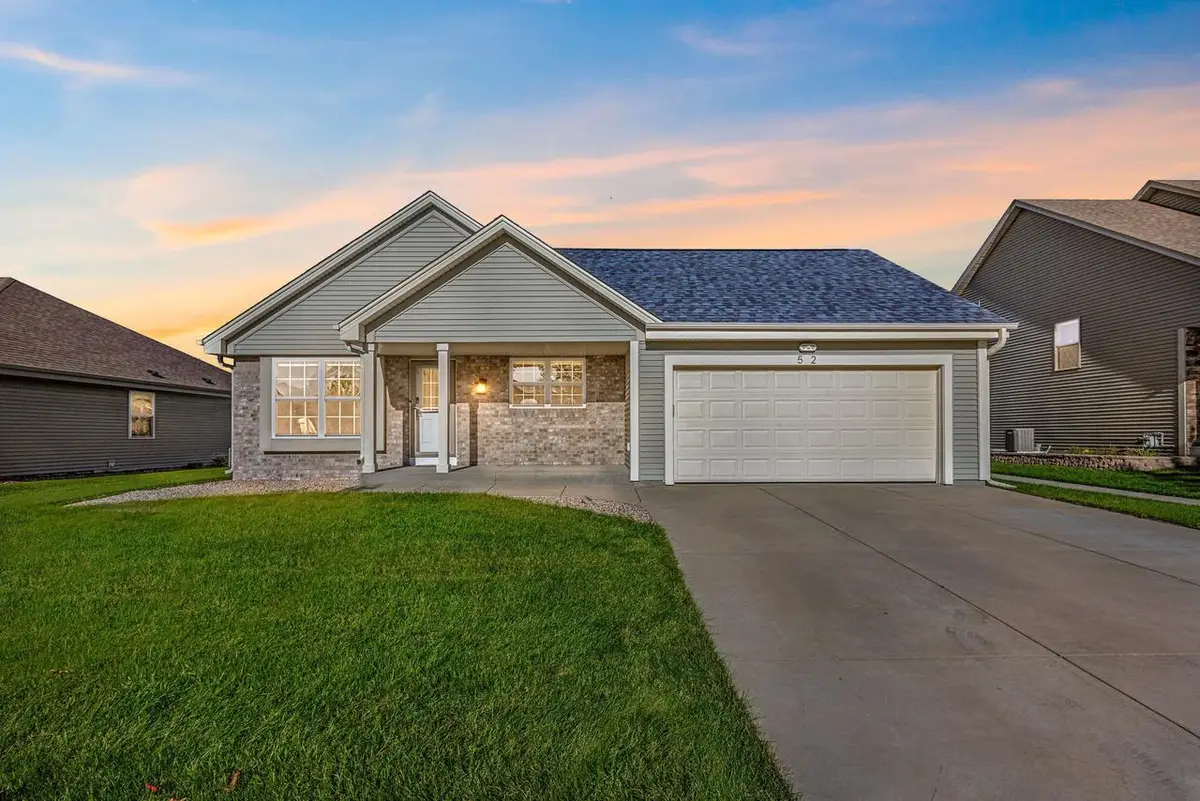 52 RUSHMORE LANE, Hartford, WI 53027 - #1