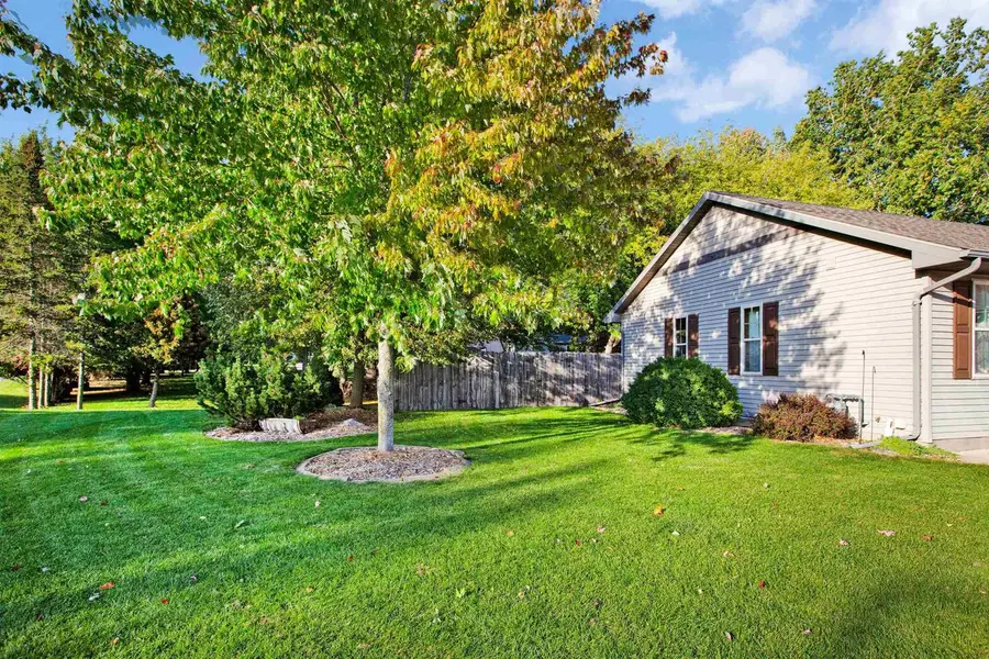 1729 JUSTIN DRIVE, Omro, WI 54963 - #3