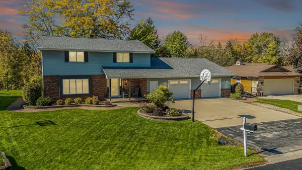2543 W SUNNYVIEW CIRCLE, Appleton, WI 54914