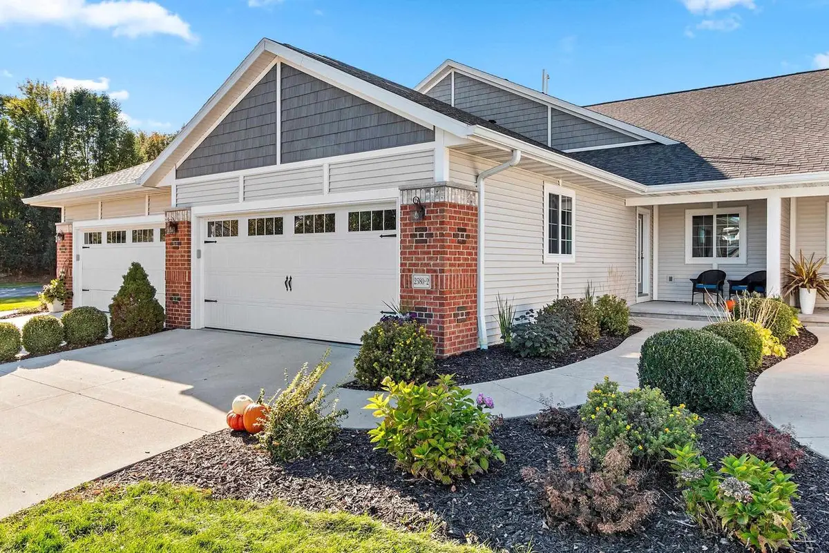 2580 BAY HARBOR CIRCLE, Green Bay, WI 54304 - #1