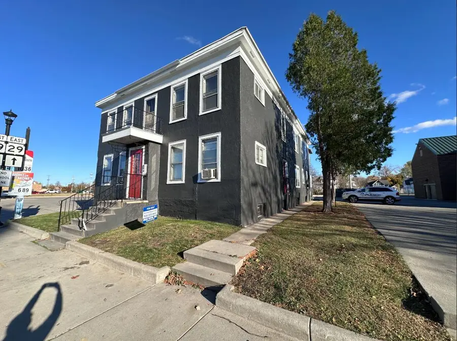 113 S MONROE AVENUE, Green Bay, WI 54301 - #2