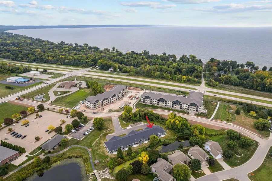 3018 COMMUNITY WAY, Menasha, WI 54952 - #2