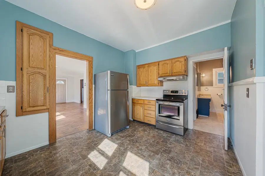 1561 W PROSPECT AVENUE, Appleton, WI 54914 - #2