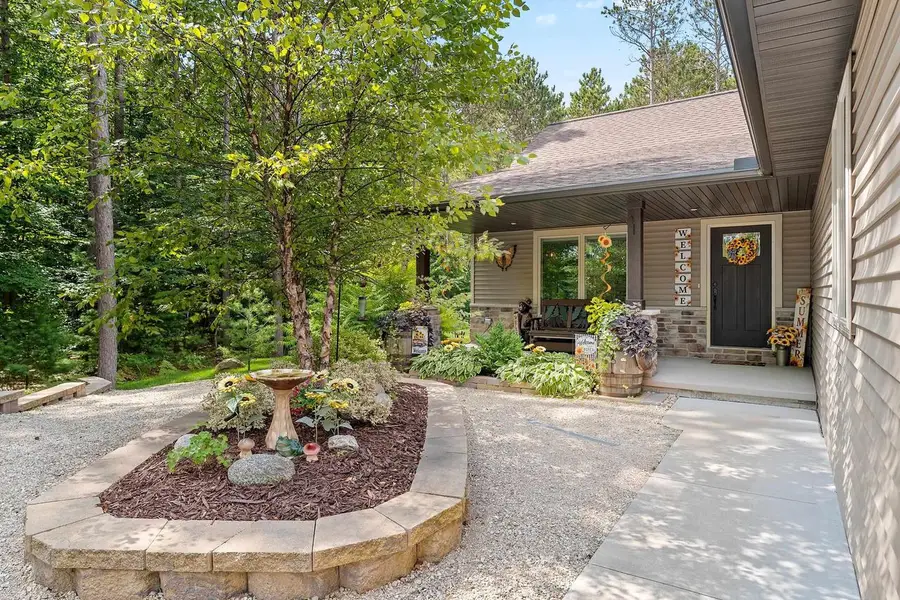 863 MAPLE LEAF TRAIL, Sobieski, WI 54171 - #2