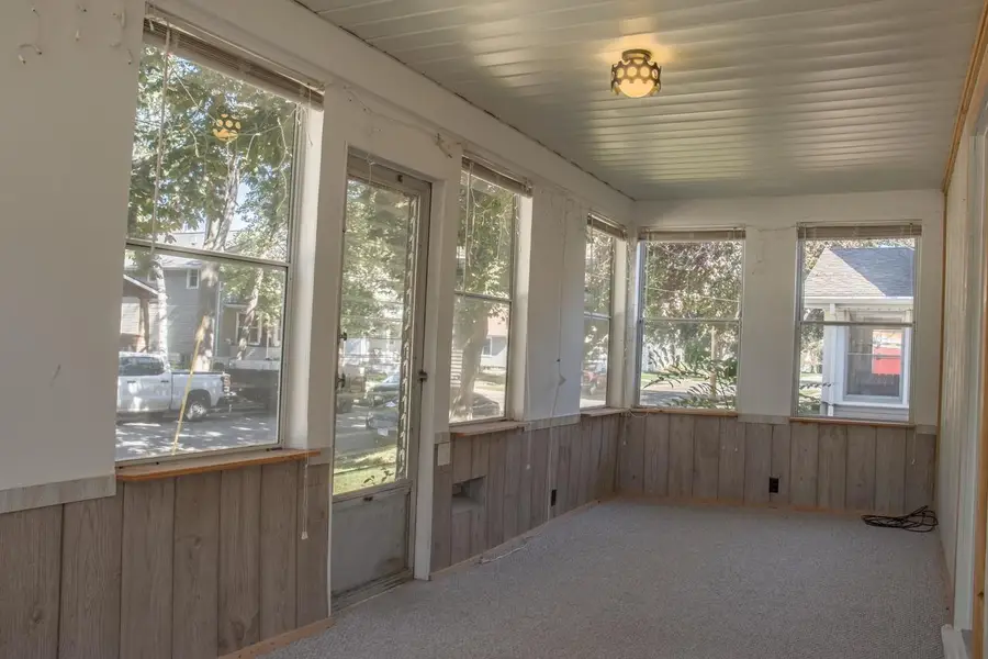 1023 W COMMERCIAL STREET, Appleton, WI 54914 - #2